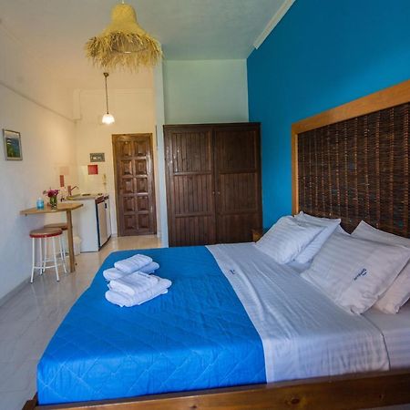 Villa Spyridoula Studios On The Beach Sidárion Dış mekan fotoğraf