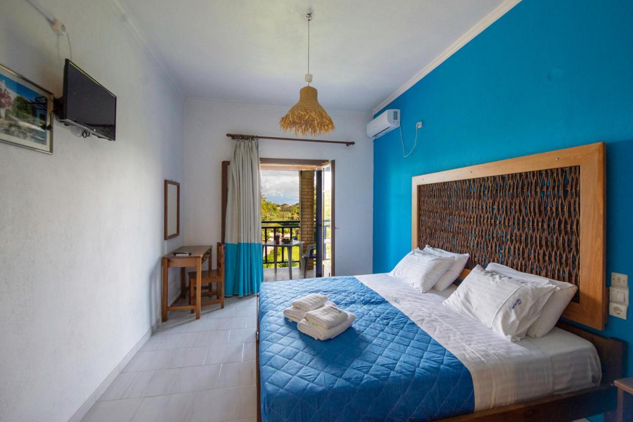 Villa Spyridoula Studios On The Beach Sidárion Dış mekan fotoğraf