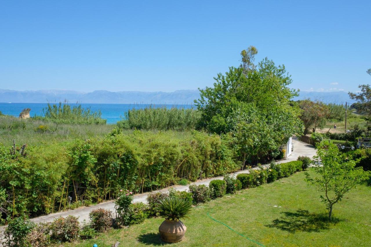 Villa Spyridoula Studios On The Beach Sidárion Dış mekan fotoğraf